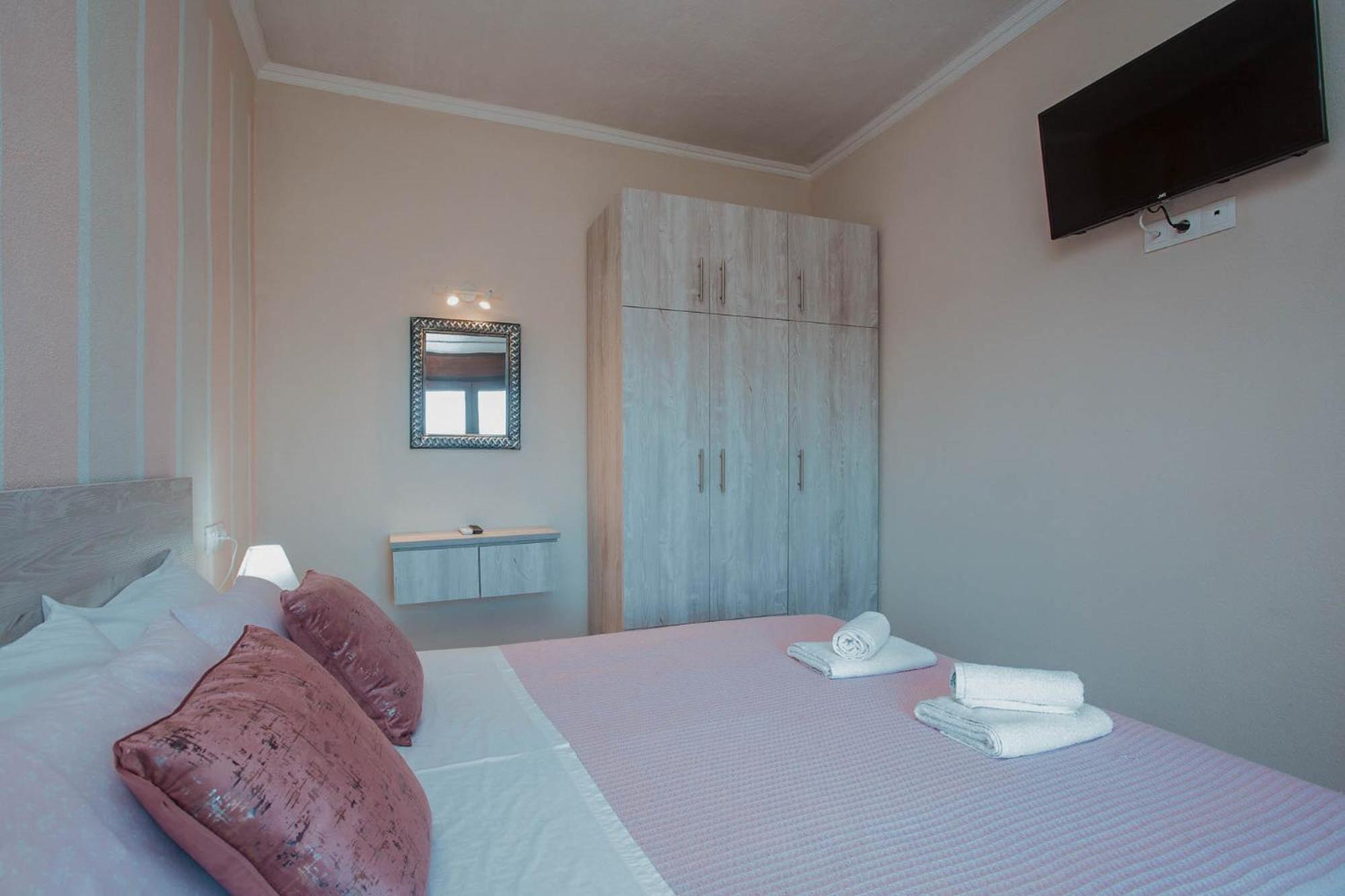 House Christina Apartment วูร์วูรู ภายนอก รูปภาพ